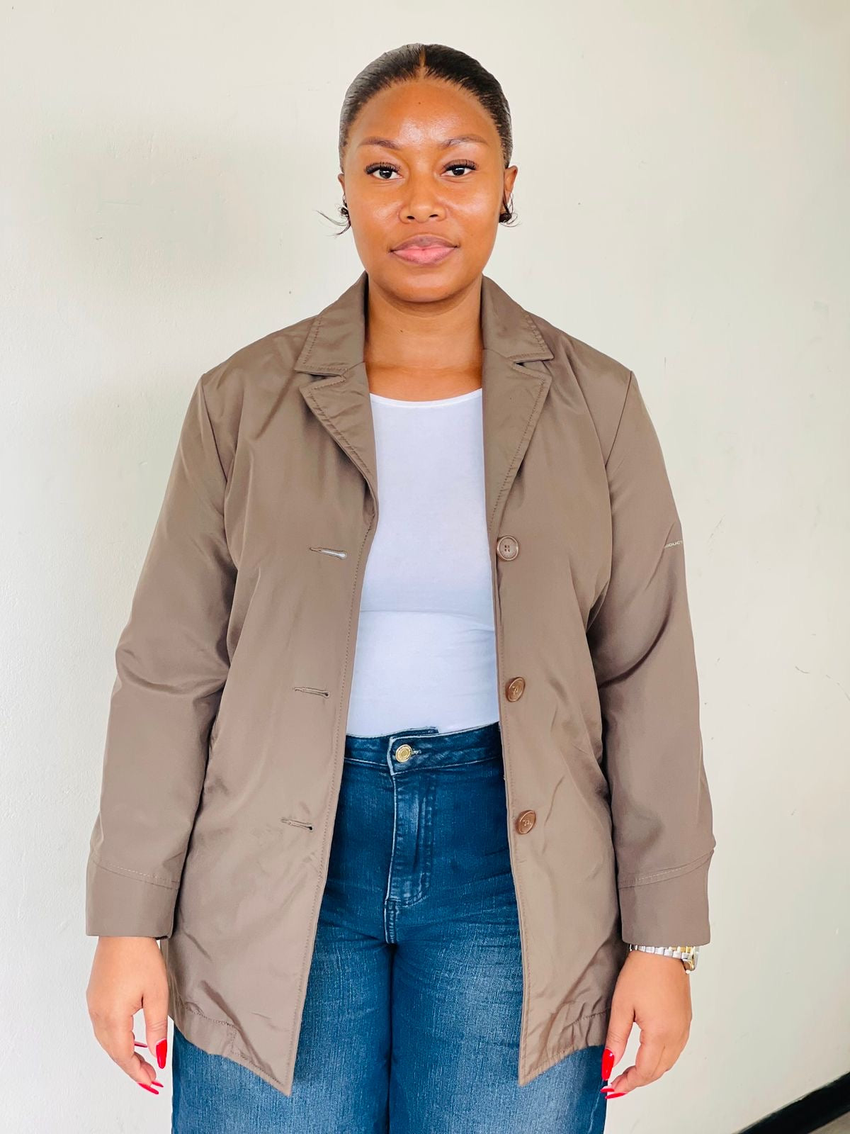 Essential Lightweight Jacket – Brown